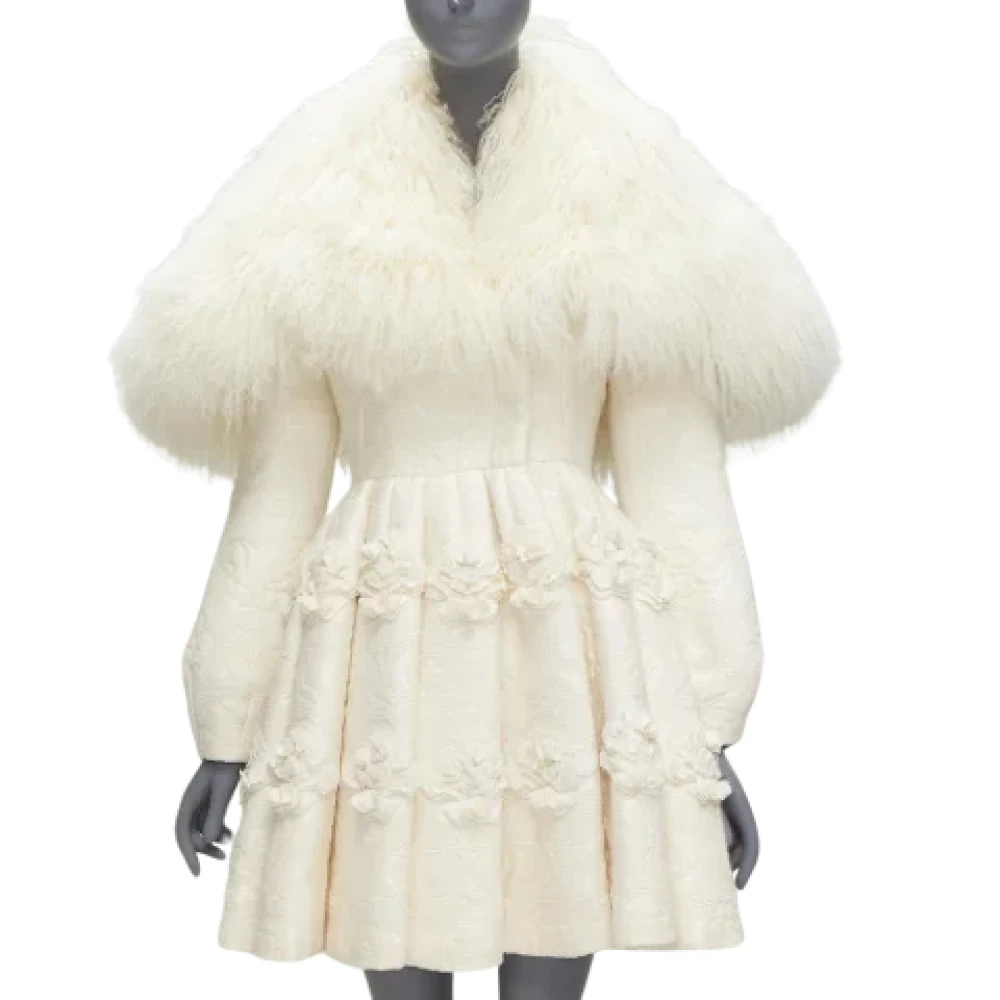Alexander McQueen Pre-owned Wool dresses Beige Dames