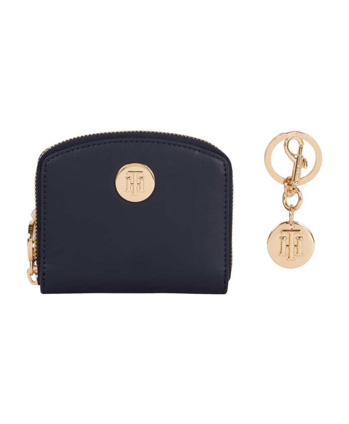 chic-med-wallet-and-charm-gp