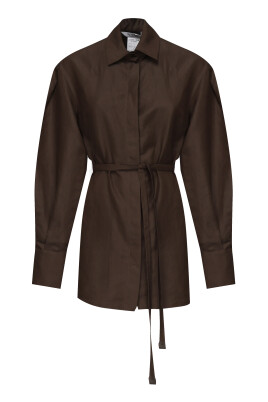 chemise-marron-avec-boutonnage-avant