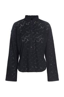 chemisier-en-dentelle-noire-style-kuroi-hana
