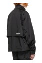 veste-noire-avec-col-montant