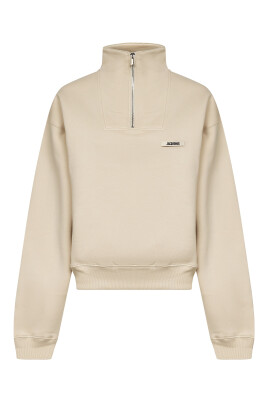 beige-sweater-with-zip-closure