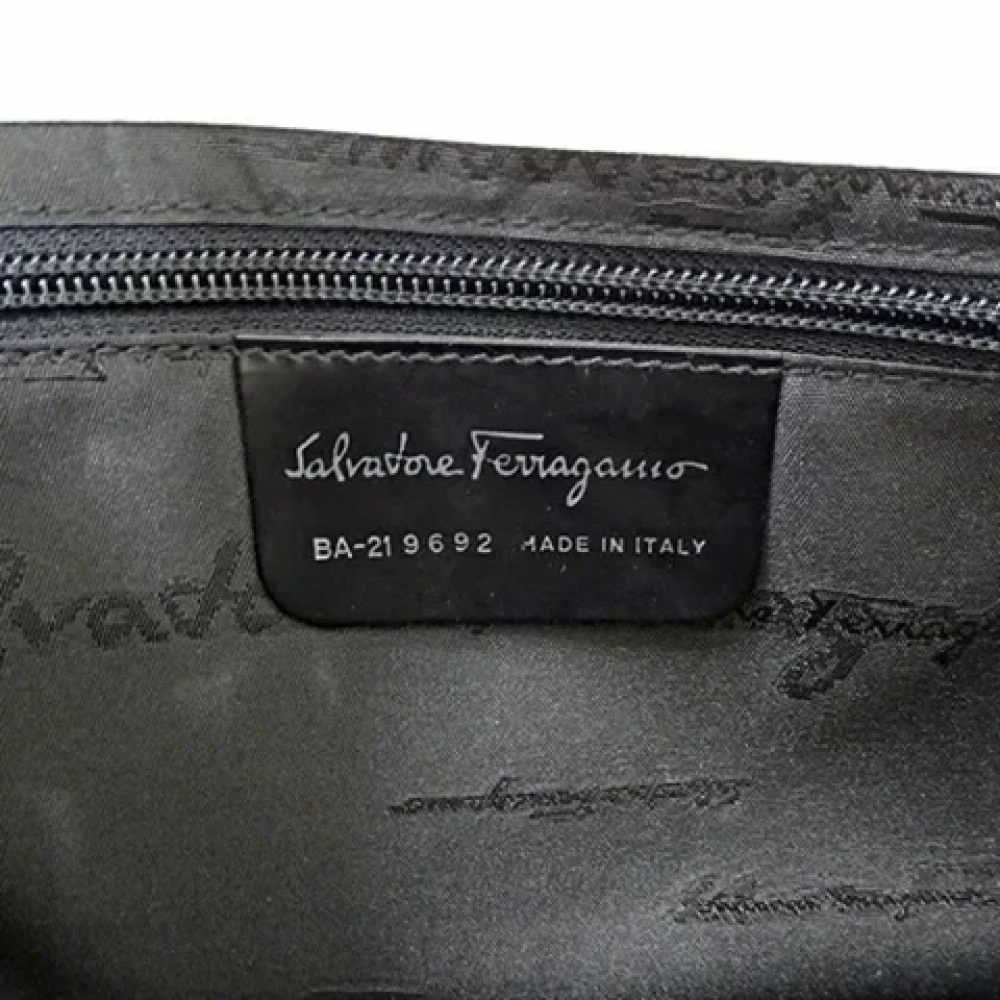 Salvatore Ferragamo Pre-owned Leather shoulder-bags White Dames