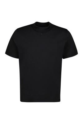 t-shirt-noir-volcan-automne-hiver-2024