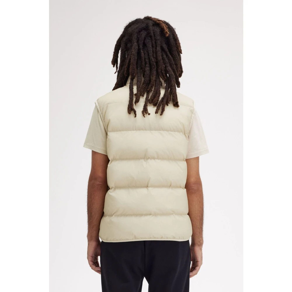 Fred Perry Crème Geïsoleerd Mouwloos Vest Beige Heren