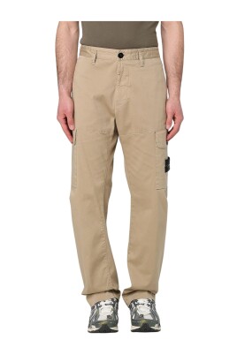 black-cargo-pants-with-multiple-pockets
