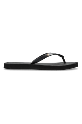 flip-flops-kira
