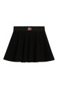 jupe-noire-style-a-la-mode