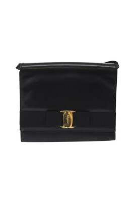 pre-owned-leather-shoulder-bags