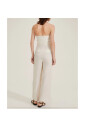combinaison-blanche-avec-bustier-structure