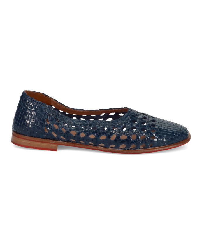 blue-woven-leather-shoe