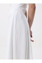 robe-midi-rouge-a-col-v