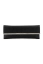 zwarte-lamsskin-clutch-metalen-staaf-gegraveerd