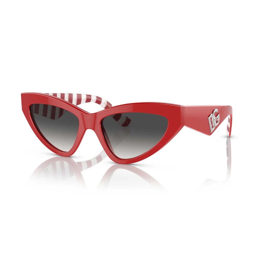 Tidløse Cat-Eye Solbriller med Røde Rammer og Gråtonede Linser