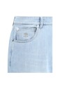 jean-avec-patch-en-cuir-signature