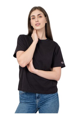 svart-dam-t-shirt-avslappnad-passform