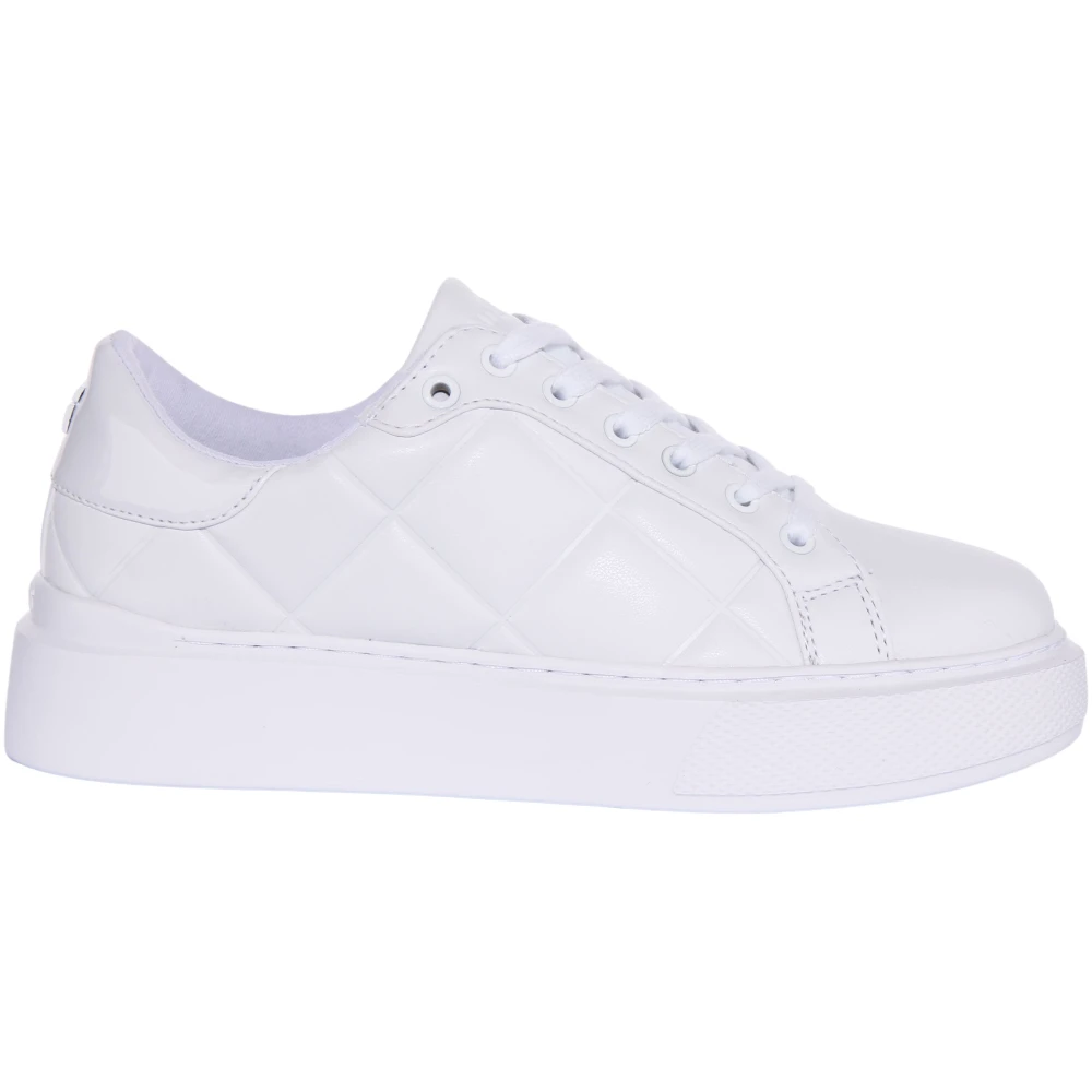 Guess Women's White Quilted Low Top Trainers - Sneakers - 7 Uk - Shoes