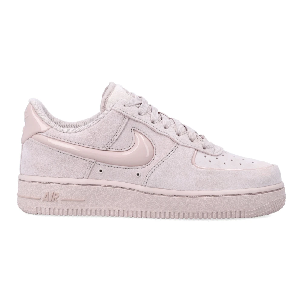 Nike Women's White Skateboarding, 7 Uk, Air Force 1 '07