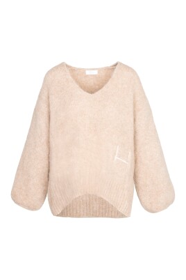 oversized-v-neck-sweater
