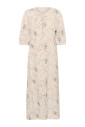 robe-noire-couture-sur-blanc