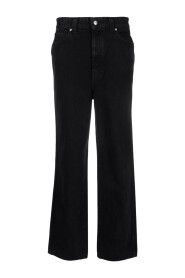 Straight Jeans