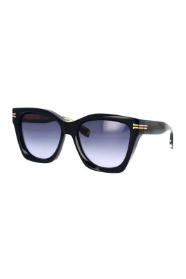 square-sunglasses-with-metal-details