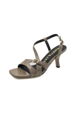 talons-taupe-femme-ss25