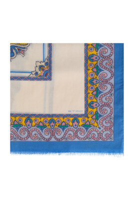 scarf-with-decorative-pattern