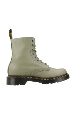 stylish-lace-up-boots-for-everyday-wear