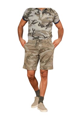 gron-camouflage-print-afslappet-fit-bermuda