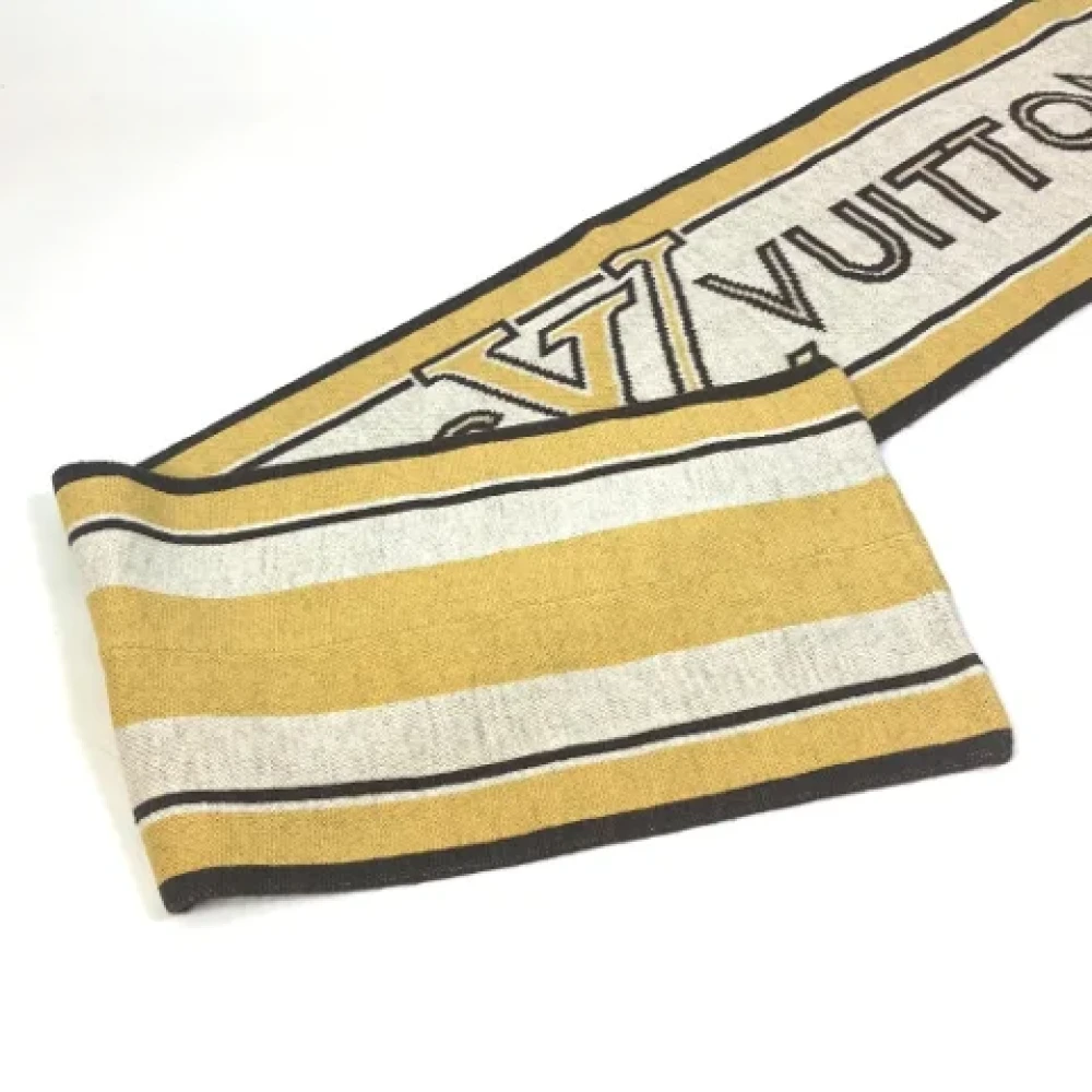 Louis Vuitton Vintage Pre-owned Wool scarves Beige Dames