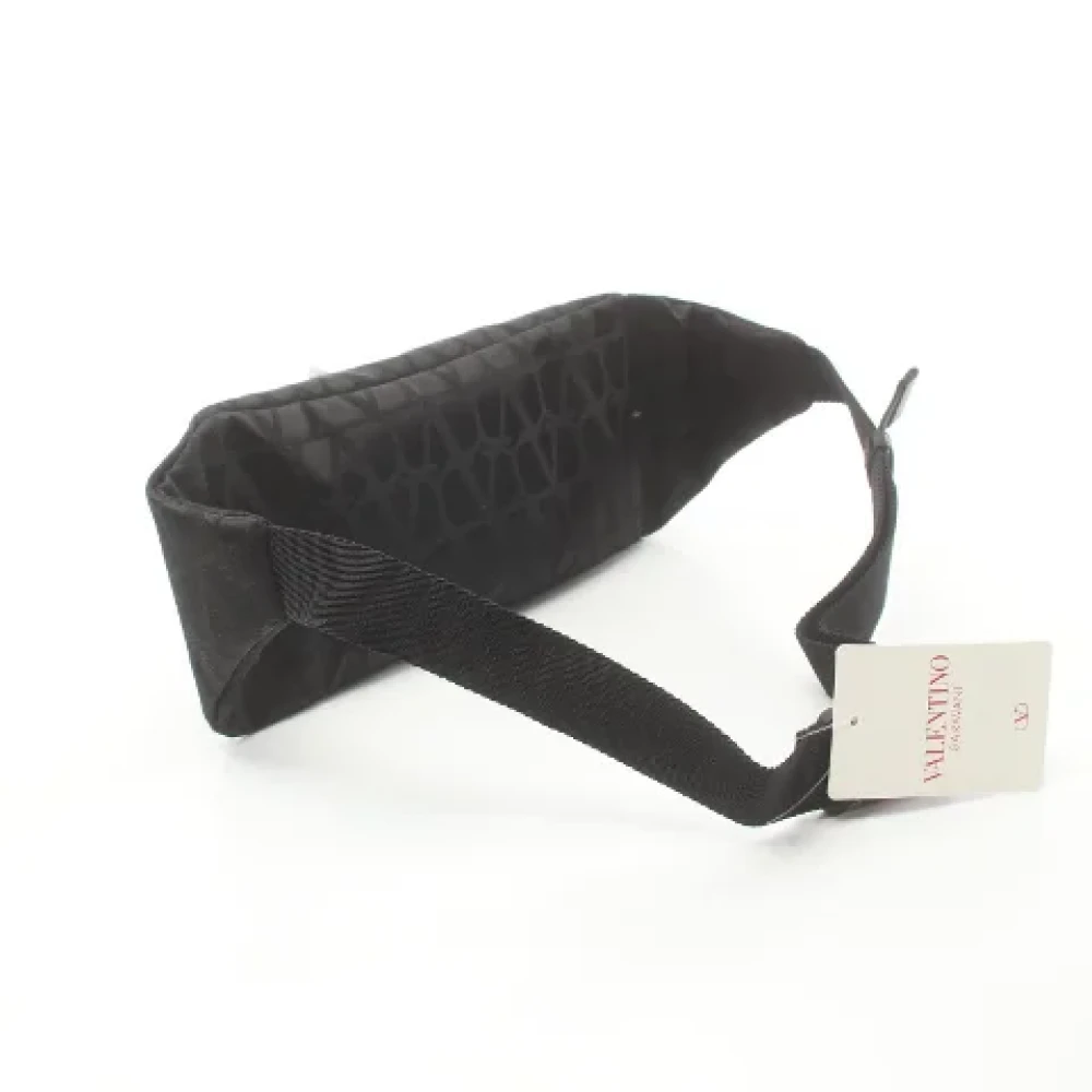 Valentino Vintage Pre-owned Canvas crossbody-bags Black Heren