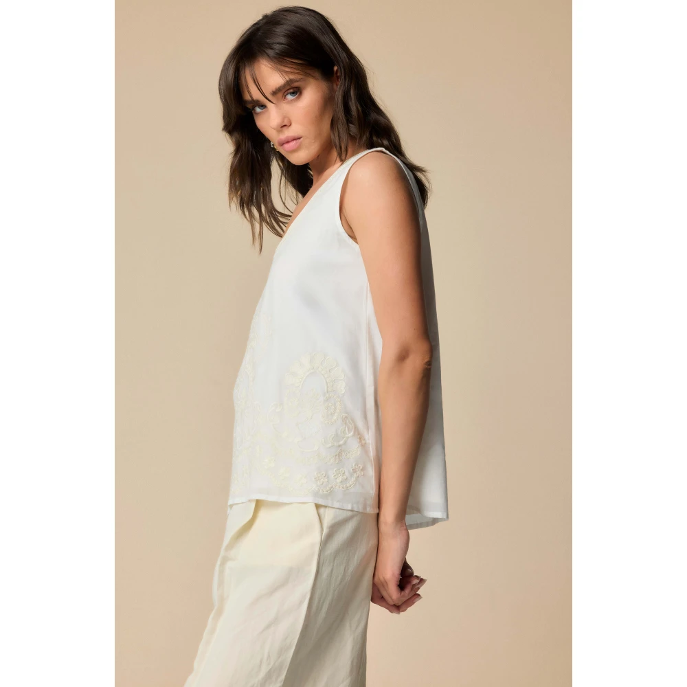 Kocca Stijlvolle mouwloze tops voor vrouwen Beige Dames