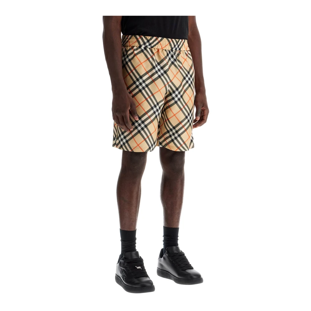 Burberry Zijden Bermuda Shorts met Ruitpatroon Beige Heren