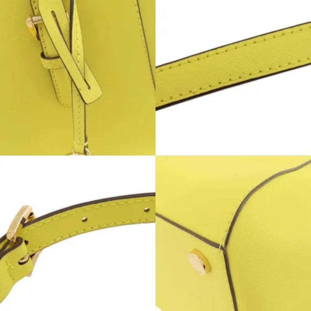 Michael Kors Pre-owned Leather totes Yellow Dames