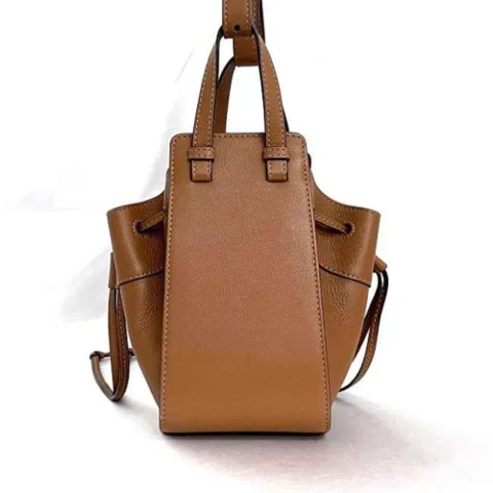 Loewe Pre-owned Fabric shoulder-bags Brown Dames