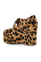 schoenen-met-hakken-kruislings