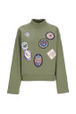 pull-en-coton-vert-avec-badges