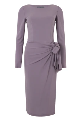 Lång lavendel elegant klänning med drapering