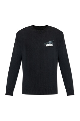 sweater-with-logo