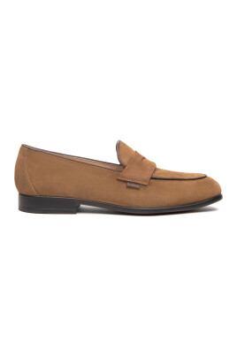 beige-flat-shoes-with-passante