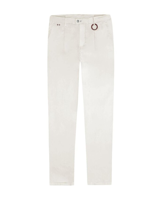 pantalon-en-coton-blanc-avec-patch-en-daim
