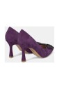 stiletto-heeled-shoe-with-ornament