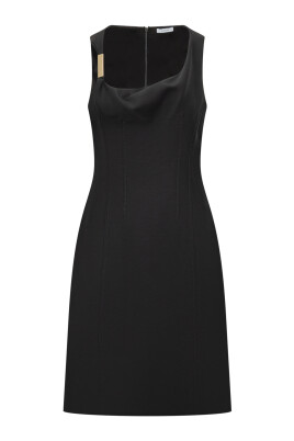 robes-avec-encolure-carree-et-fermeture-eclair