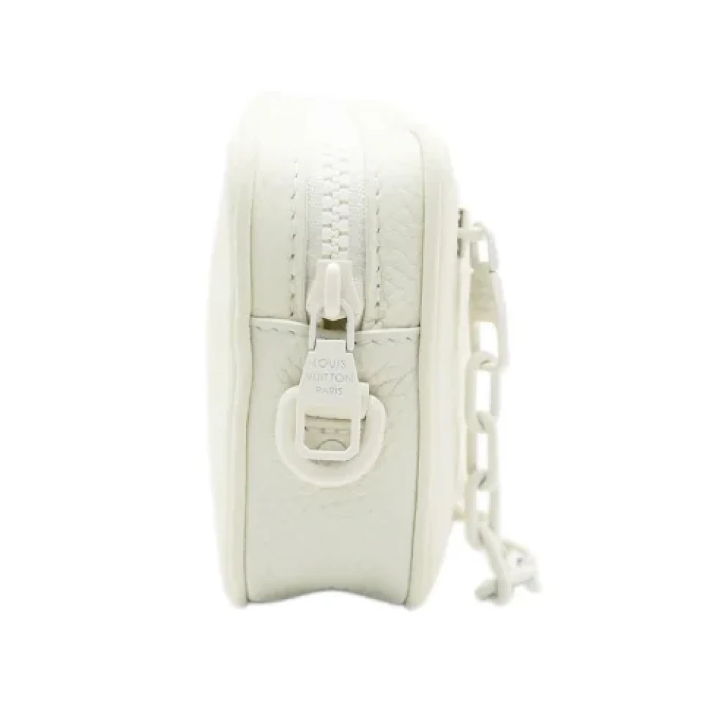 Louis Vuitton Vintage Pre-owned Leather clutches White Dames