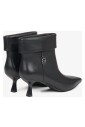 bottines-noires-a-talons-bas-en-cuir