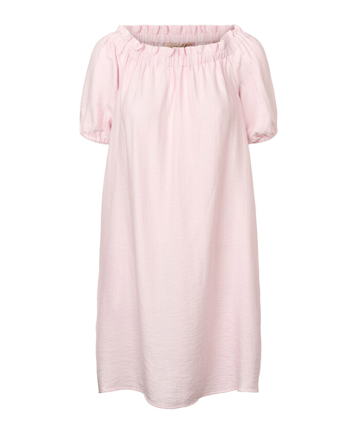 pink-tea-dress-with-puff-sleeves