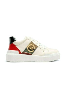 white-low-top-sneakers