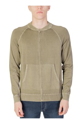 gron-langaermet-cardigan-med-rund-hals