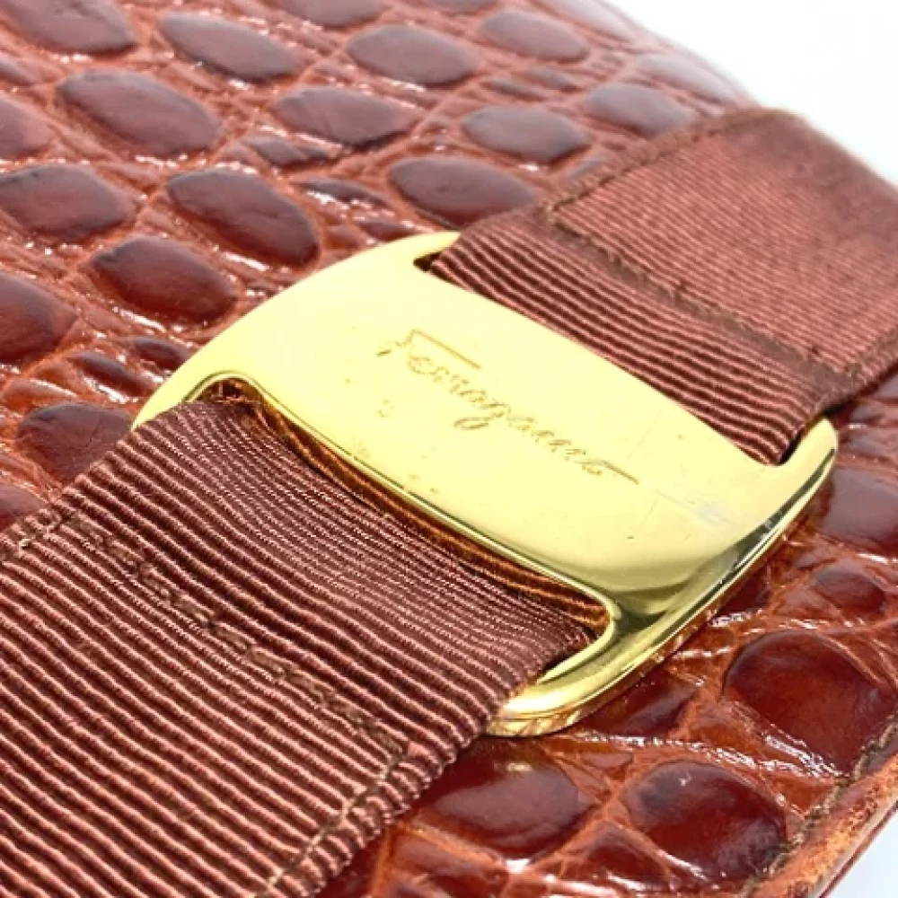 Salvatore Ferragamo Pre-owned Leather shoulder-bags Brown Dames